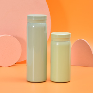 Mini termo de acero inoxidable 304, tamaño de bolsillo pequeño clásico para uso portátil al aire libre, 6-12 horas de aislamiento térmico pequeño - Product Image 3