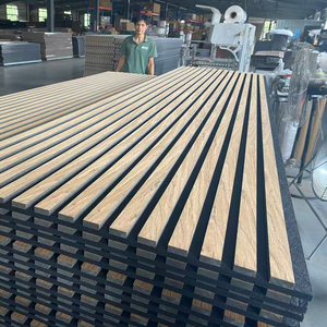 Paneles Acústicos Decorativos de <span class=keywords><strong>Pared</strong></span> de Listones de Fieltro con Chapa de Madera de Roble Efecto Tecnológico Estándar Comercial, Paneles Acanalados AKU de MDF de Alta Gama con Aislamiento Acústico - Product Image 3