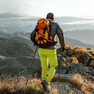 Bâton de <span class=keywords><strong>randonnée</strong></span> pliable en 5 sections en alliage d'aluminium 7075 avec poignée en EVA, portable et réglable pour le camping et l'escalade OEM/ODM - Product Image 1