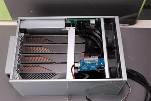 กล่องเชื่อมต่อกราฟิกภายนอก 4-GPU แบนด์วิดท์สูง พร้อมอินเทอร์เฟซ SFF8654 PCIe 4.0 X16 ระบบระบายความร้อน แหล่งจ่ายไฟ 2000W รองรับการเชื่อมต่อ 4-GPU - Product Image 2