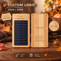 Banque d'alimentation solaire en bois avec logo personnalisé 10000mAh, design écologique, coffret cadeau personnalisable