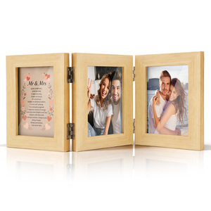 Cadre photo triple panneau en bois naturel pliable, design rectangulaire minimaliste, pour affichage sur table - Product Image 6