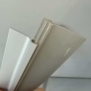Cuishi Joint de bas de <span class=keywords><strong>porte</strong></span> moderne personnalisé en aluminium avec brosse en PP, flexible, anti-poussière, facile à installer - Product Image 6