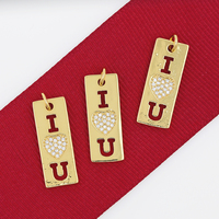 Pendentif rectangulaire plaqué or 18 carats avec message « Je t'aime », breloque en or avec lettre rubis et cœur pour cadeau de Saint-Valentin, vente en gros