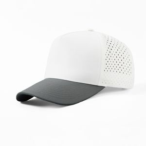 <span class=keywords><strong>Casquette</strong></span> de golf perforée au laser, séchage rapide, performance optimisée, avec marqueur de golf magnétique dissimulé, broderie personnalisée, snapback structuré - Product Image 4