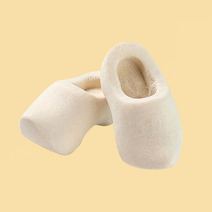 Chaussures de bébé, sabots miniatures en bois, 3CM4CM, claquettes unisexes pour la décoration de maison de poupée - Product Image 1