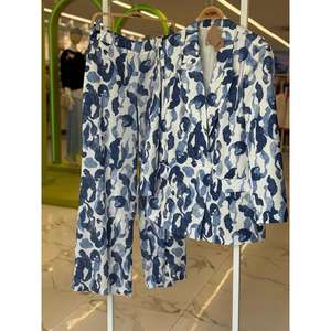 ชุดสูทผ้าซาตินลายโซเบ้ผู้หญิงแขนสามส่วนฤดูร้อนป้องกันริ้วรอยหรูหราหลากสี - Product Image 1