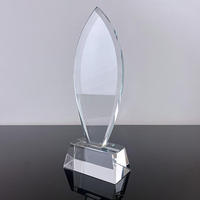 MH-J0165 de plaque de trophée en verre en forme de flamme vierge en gros