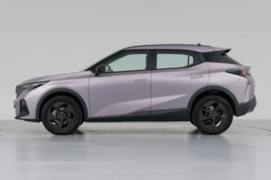 ג'י.אי.סי טראמפצ'י GS3 270T רכב שטח (SUV) דגם 2026, רכב עירוני יוקרתי, דגם היי-טרים עם גג שמש פנורמי. - Product Image 4