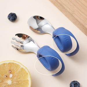 Gran oferta, lindo mango de silicona, cubiertos de acero inoxidable 304, cuchara de entrenamiento <span class=keywords><strong>para</strong></span> bebés, tenedor, juego de cubiertos <span class=keywords><strong>para</strong></span> niños - Product Image 4