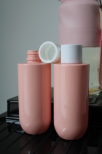 Nhung Pet Lip men ống 100ml rỗng nhựa mỹ phẩm <span class=keywords><strong>container</strong></span> với bơm phun kem lấy cảm hứng từ hình dạng đặc biệt chai - Product Image 5