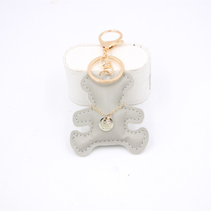 Porte-clés Ours Designer 2025 – Tendance et Mignon en Cuir pour Femme, Pendentif et Breloque de Sac de Luxe - Product Image 6