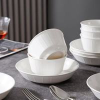 Service de table en céramique noire 16 pièces pour 4 personnes, comprenant assiettes plates, bols à soupe et tasses