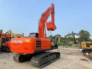 รถขุดตีนตะขาบฮิตาชิ ZX220 ขนาด 22 ตัน รุ่นปี 2024 พร้อมเครื่องยนต์ ปั๊ม มอเตอร์ และลูกปืน สภาพดีเยี่ยม ขาย - Product Image 3