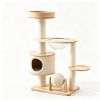 Arbre à chat WoodHaven 112,5 cm en bois d'hévéa massif écologique avec nacelle en sisal et acrylique, boule rotative et perchoirs multi-niveaux en chanvre blanc