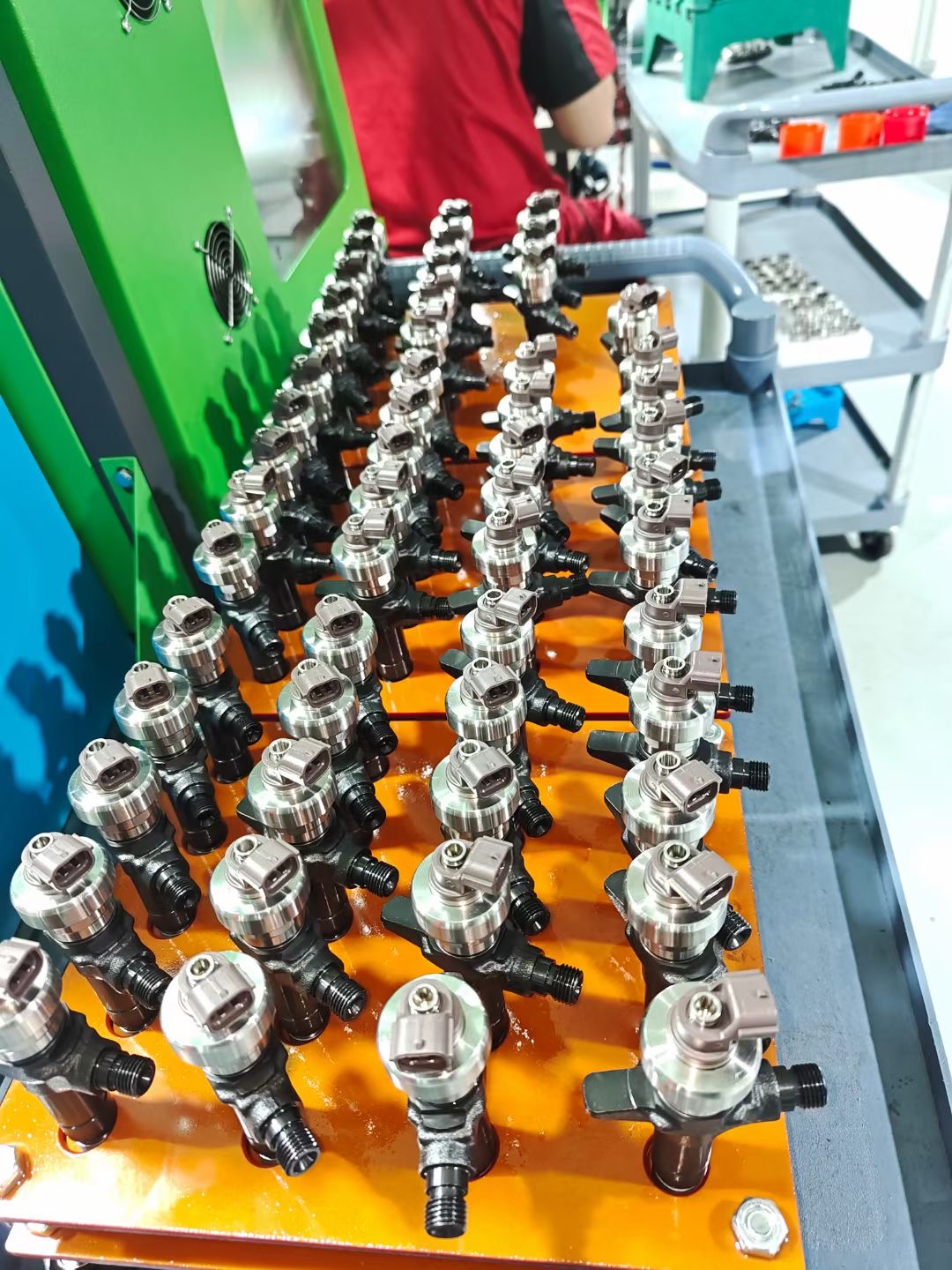 OEM Fuel Injectors 295700-1220 8-97537542-0 for Isuzu N-Wide