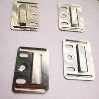 Vente en gros de supports en acier inoxydable avec mousqueton WPC Persiennes Clips métalliques pour la fixation de panneaux muraux WPC
