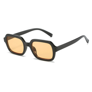 Lunettes de soleil unisexes rectangulaires à monture intégrale, style rétro 2023, légères, pour l'extérieur, avec protection UV, modèle 10509 PC - Product Image 4