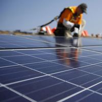 Système d'énergie solaire industriel tout-en-un à onduleur triphasé sur réseau 5 kW 10 kW 15 kW système d'énergie par panneau solaire pour la maison
