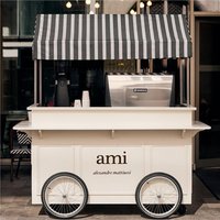 Chariot de café en métal style ferme avec plan de travail extensible, armoire de rangement, design à auvent, poignée pliable et amovible, configuration complète