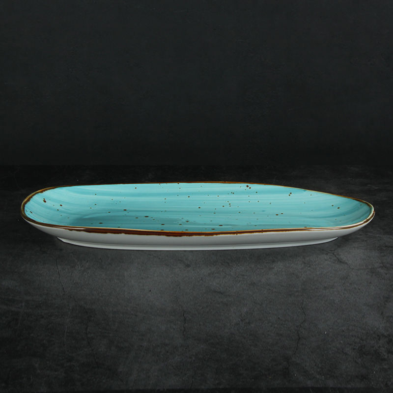 Plato Ovalado de 13"