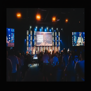 Écran LED couleur pleine résolution P3.91 intérieur/extérieur avec affiche numérique et animation pour scène de concert et centre commercial - Product Image 1