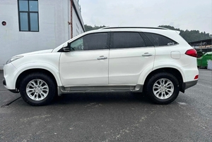 <span class=keywords><strong>JMC</strong></span> Yusheng S350 2.0T Diesel Automatique 5 ou 7 Places SUV d'occasion 2017 – Voiture Familiale Tout-Terrain Abordable - Product Image 4