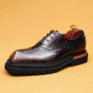 Chaussures Oxford de luxe pour hommes en cuir véritable, faites à la main, à trois coutures, avec lacets Goodyear, style décontracté et habillé - Product Image 6