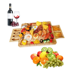 Juego de Tabla de Quesos de Bambú con Dos Cajones y Cubiertos para Cocina o Comedor - Product Image 3