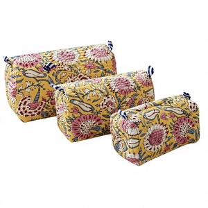 Ensemble de trousses de toilette pliables grandes et brodées de style bohème Elite Craft Studio, motif floral jaune, fermeture éclair, multifonction - Product Image 1
