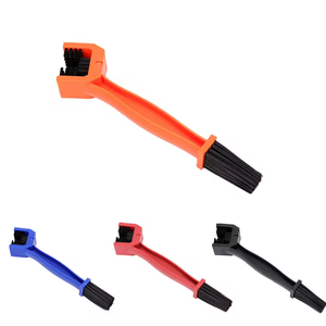Brosse de nettoyage universelle pour chaîne de moto HMOTO, brosse à 3 faces pour nettoyer les ATV, les UTV, les motos tout-terrain et les vélos - Product Image 2