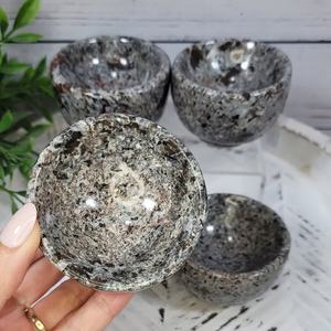 Nuevo Cuenco de Cristal Tallado Natural Curativo, Cuenco de Cristal Yooperlite Pulido Reactivo a los Rayos UV para Decoración - Product Image 2