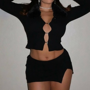 ชุดเซ็ตแฟชั่นลำลอง 2 ชิ้น เสื้อแขนยาวติดกระดุมผูกเชือก แต่งปกขนเฟอร์เทียมสำหรับผู้หญิง พร้อมกระโปรงผ่าข้าง สำหรับฤดูใบไม้ร่วง/ฤดูหนาว - Product Image 4