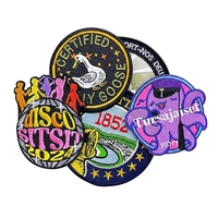 Écussons 3D brodés personnalisés en sergé tissé pour uniformes de scouts garçons et filles, avec logo en chenille thermocollant