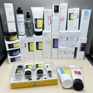 OEM pour Ensemble de Voyage Hydratant, Éclaircissant et Unifiant le Teint à l'Essence de Peptide d'Escargot 6 en 1 (Nettoyant, Tonique, Ampoule) pour Enfants et Unisexe - Product Image 2