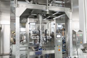 자동 고효율 멀티 헤드 스케일 계량 젤리 콩 마시멜로 구미 하드 캔디 스낵 파우치 씰링 포장 기계 - Product Image 3