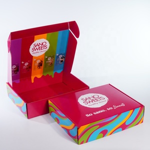 Cajas dulces personalizadas de macarrones y Brownie Paquete de papel ecológico personalizado Cajas de cartón de envío - Product Image 1