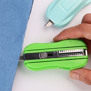 Cuchillo multiusos extensible al por mayor, cuchillo artesanal para modelismo de coches, cortador de escobillas limpiaparabrisas, herramienta de tira abrasiva - Product Image 1