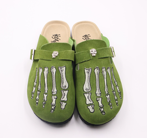 Pantoufles unisexes, pantoufles plates antidérapantes, pantoufles personnalisées en forme d'os, pantoufles d'extérieur, pantoufles décontractées - Product Image 1