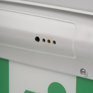 Segnale di Uscita di Emergenza Luminoso Ricaricabile LED Running Man, 3W 1200mAh, Indicatore 3 Ore, Batteria agli Ioni di Litio in Plastica - Product Image 3