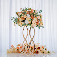 Fabriekslevering Model 007 IJzeren vergulde bloemenstandaard Europese bruiloft hoofdtafel bloemdecoratie ornamenten karton