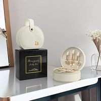 Étui à bijoux de voyage avec logo lettre en or personnalisable avec poignée détachable, accessoire de mode pour dame, organisateur, cadeau