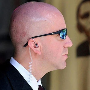 Kit de auriculares de conducto de tubo de aire Walkie Talkie barato con micrófono Clip PTT Guía turística Oficial DE SEGURIDAD Auriculares de intercomunicación especializados - Product Image 3