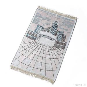 Dropshipping / Stock disponible en gros / OEM Tapis de prière islamique en chenille avec nouveau motif mosquée pour musulmans - Product Image 4