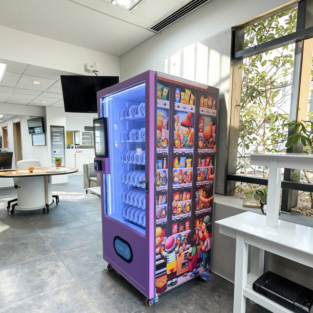 Snack and Drinks Vending Machine