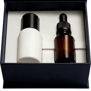 Caja de Regalo Cosmética Personalizada, Set de Perfume, Crema Facial y Aceite Esencial, de Alta Gama, Ecológico y Reutilizable - Product Image 2