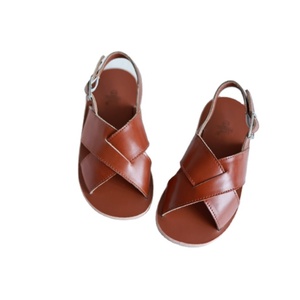 Chaussures pour bébés, vente en gros, sandales d'été marron pour nouveau-nés, chaussures pour bébés, chaussures plates en cuir tendance pour enfants - Product Image 1