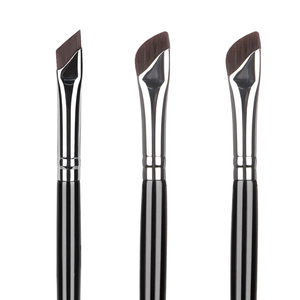 Juego de 3 Brochas de Maquillaje Kireida de Pelo Sintético para Delineador, Corrector y Cejas, Punta Fina, Angulares, Planas y Biseladas, con Mango de Madera - Product Image 1