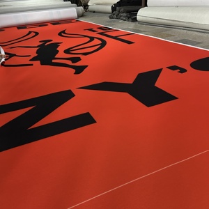 Tapis personnalisé imprimé floqué avec logo HD, résistant à l'usure, antidérapant, pour boutique, exposition, hôtel, décoration intérieure - Product Image 1