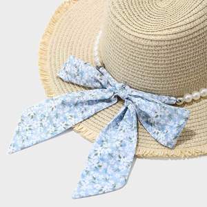 Chapeau de paille d'été pour femme avec nœud en perles et ruban, idéal pour les vacances décontractées à la plage et la protection solaire - Product Image 4